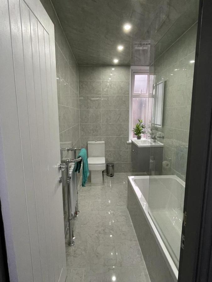 3 Bedroom Whalley Aparthotel Burnley Luaran gambar